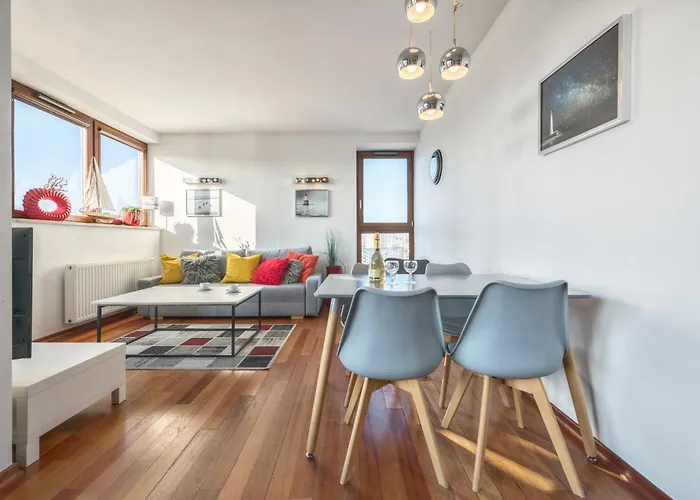 Sea Towers By Northside Apartment *